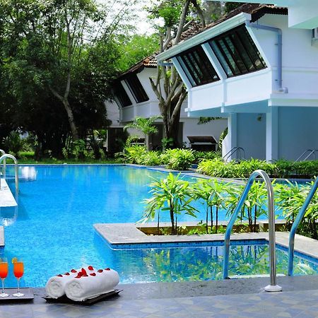 Nihara Resort And Spa Cochin Kochi Extérieur photo