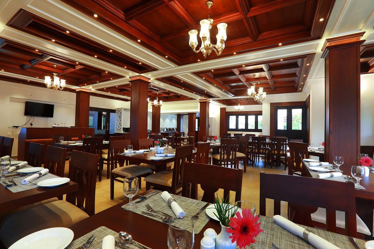 Nihara Resort And Spa Cochin Kochi Extérieur photo