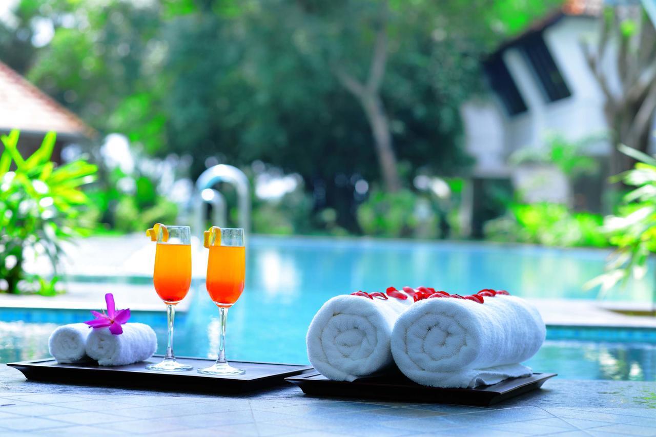 Nihara Resort And Spa Cochin Kochi Extérieur photo