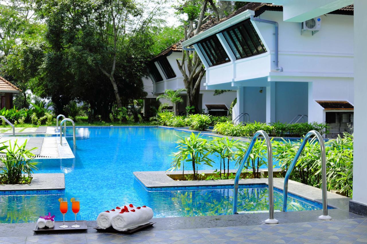 Nihara Resort And Spa Cochin Kochi Extérieur photo