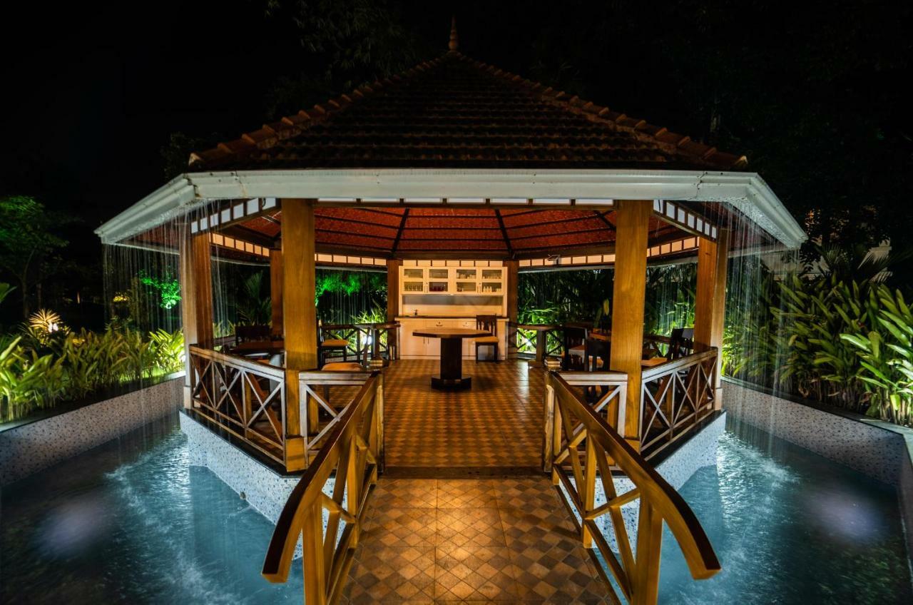 Nihara Resort And Spa Cochin Kochi Extérieur photo