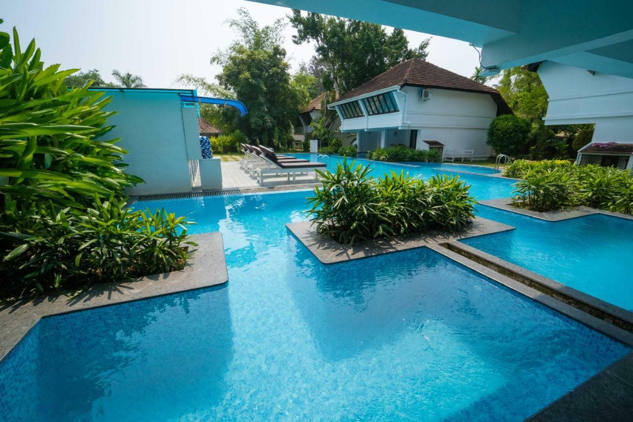 Nihara Resort And Spa Cochin Kochi Extérieur photo