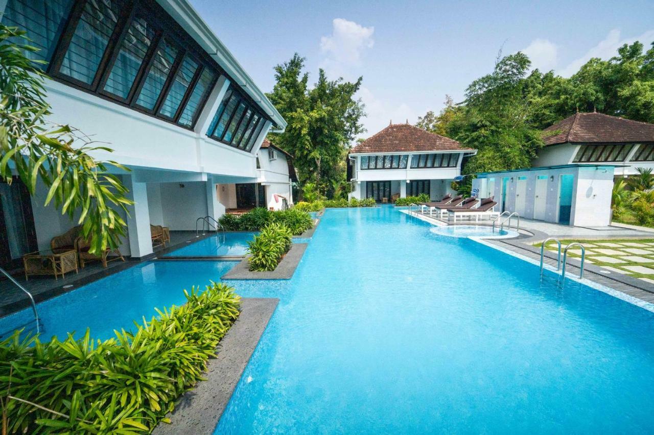 Nihara Resort And Spa Cochin Kochi Extérieur photo